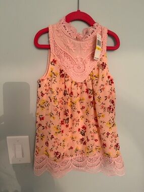 Beautees Peach  Floral Lace-Trim Sleeveless Top M NWT